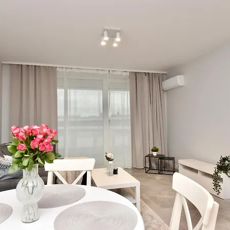 Апартаменты Totu Home Apartament Z Balkonem - Srodmiescie Gdynia Гдыня