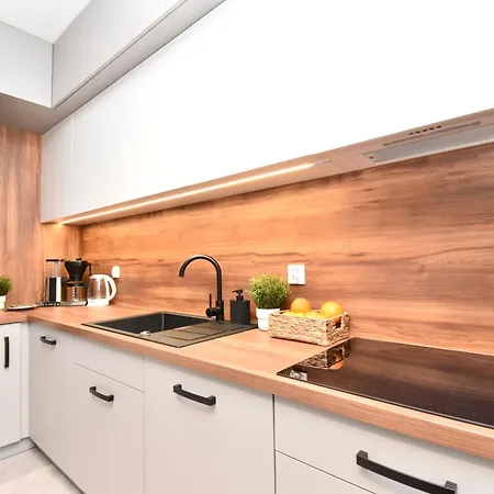 Totu Home Apartament Z Balkonem - Srodmiescie Gdynia Апартаменты