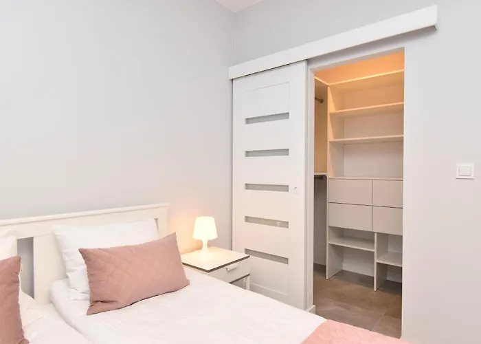 Totu Swietego Piotra Centre *