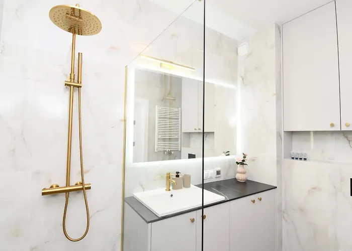 Totu Swietego Piotra Centre